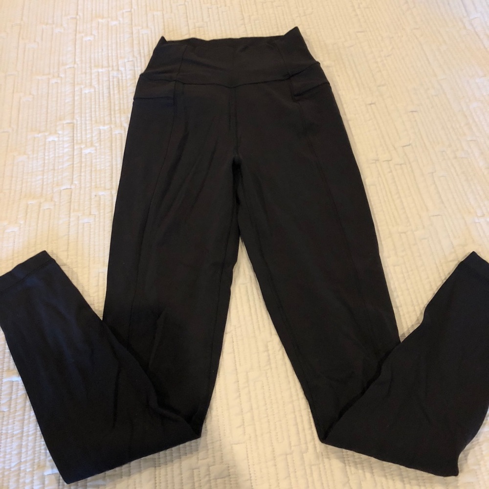 Lululemon essential leggings